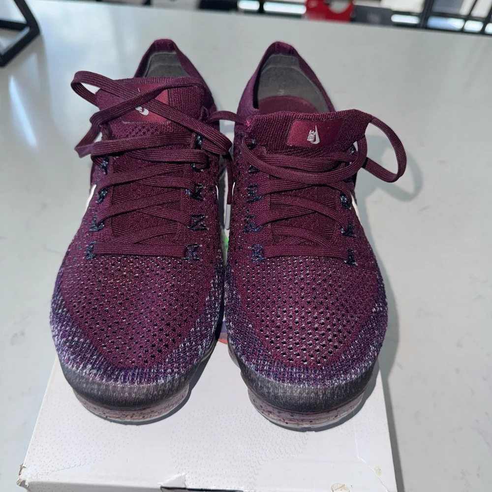 Nike Vapormax - Picture 3 of 5